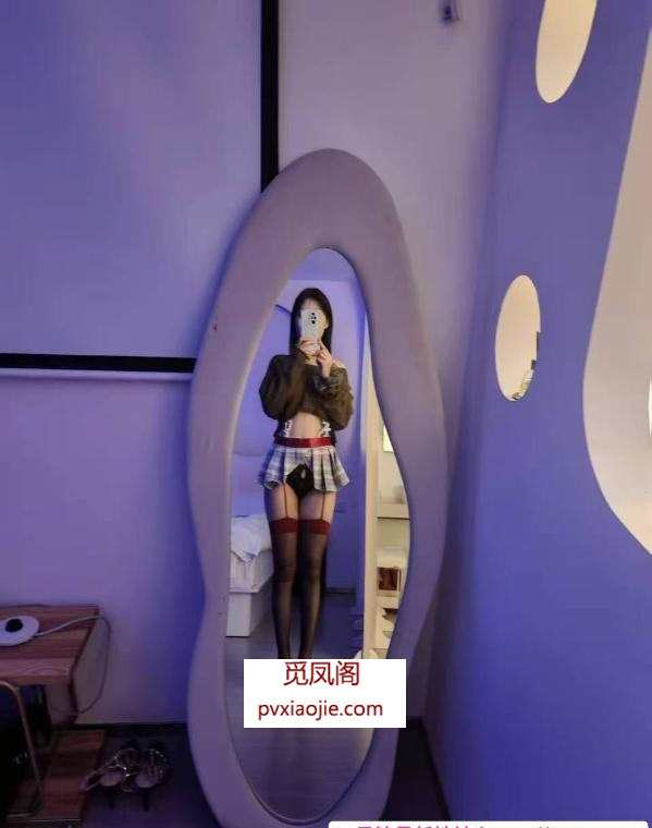 身材火辣服务系御姐