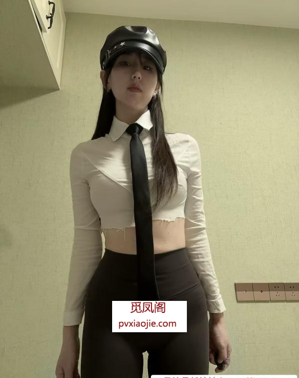 天河大胸妹身材好