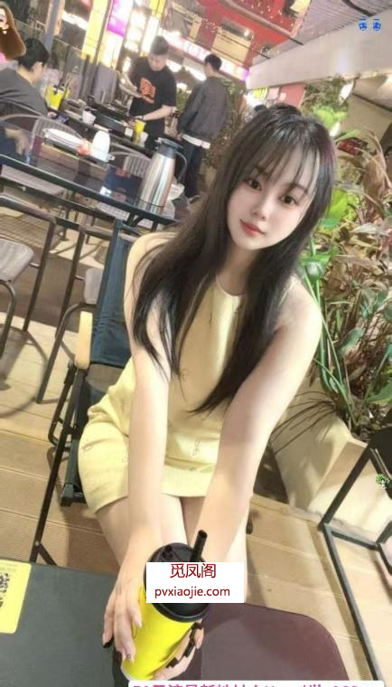 丰满小坦肥臀悦悦