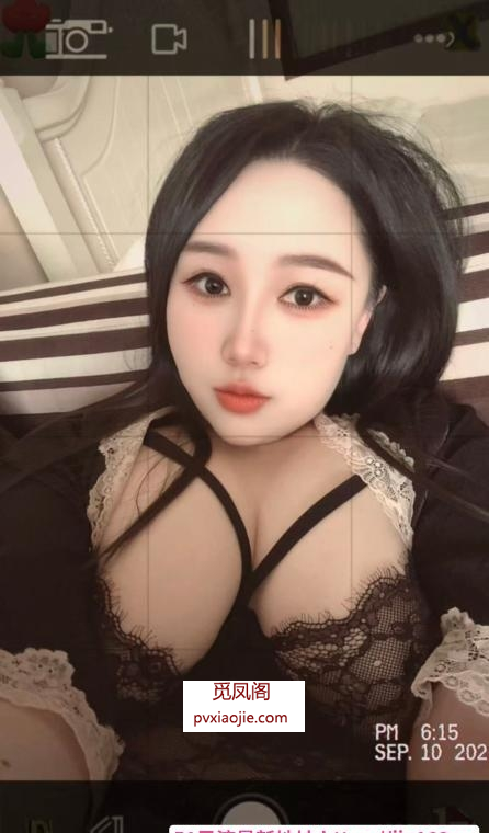 大胸少妇小姐姐