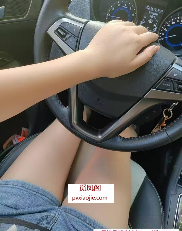 野战车战少妇小乔