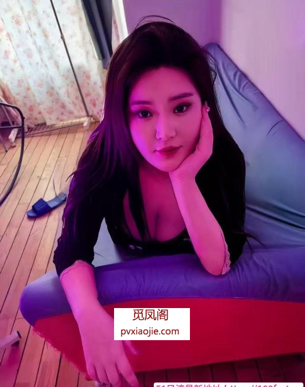 大波性感小骚货