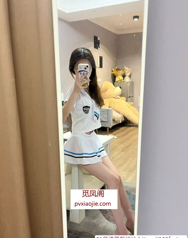 汉口制服小甜甜